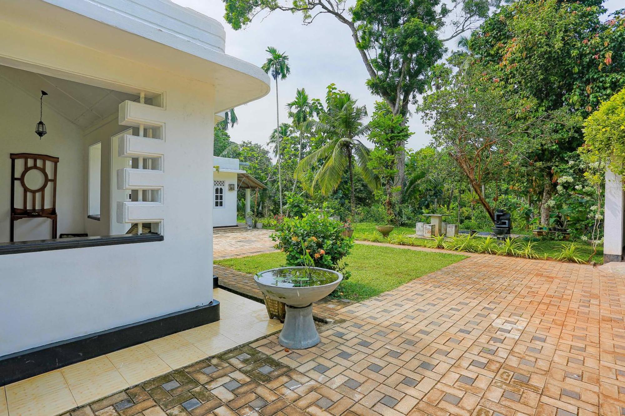 Cinnamon Estate Villa マータラ エクステリア 写真