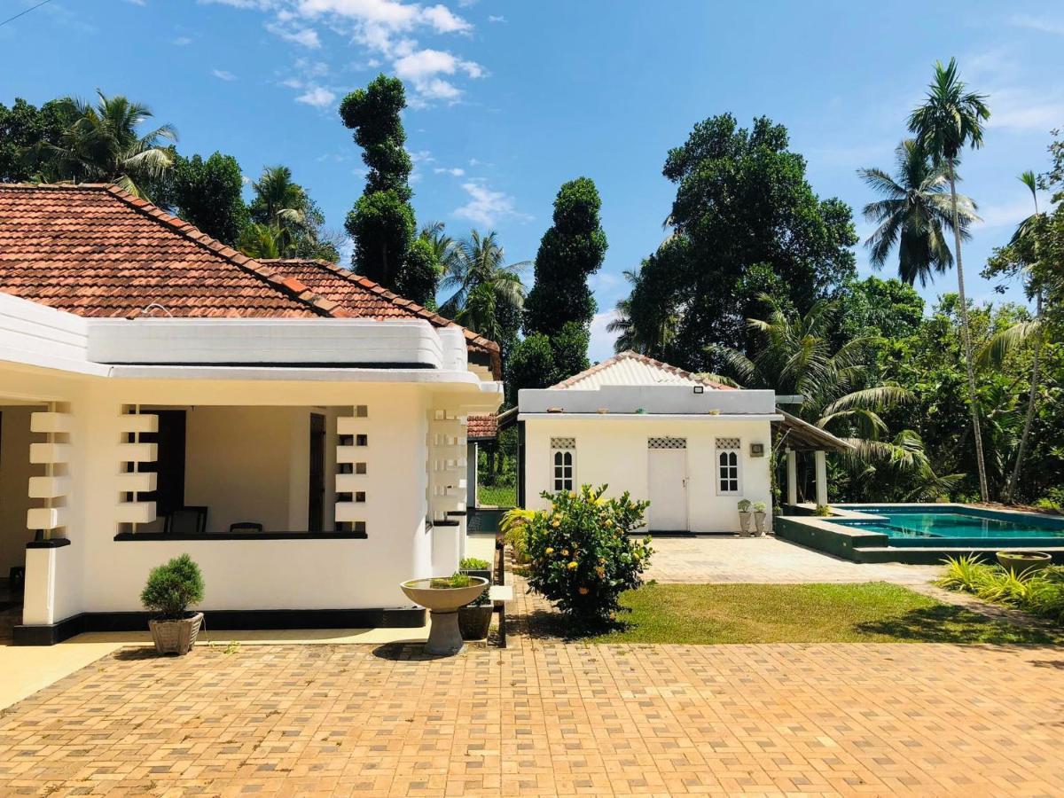 Cinnamon Estate Villa マータラ エクステリア 写真