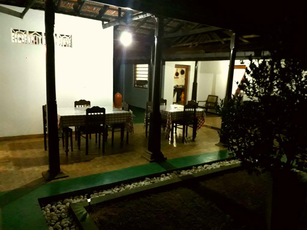 Cinnamon Estate Villa マータラ エクステリア 写真