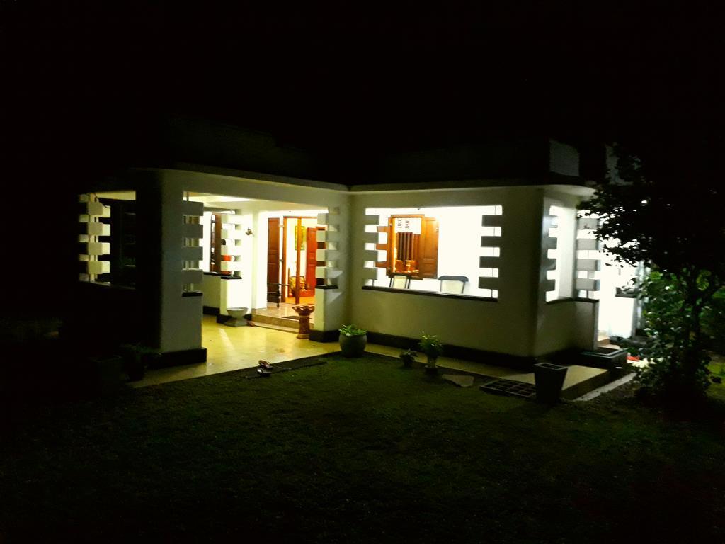 Cinnamon Estate Villa マータラ エクステリア 写真