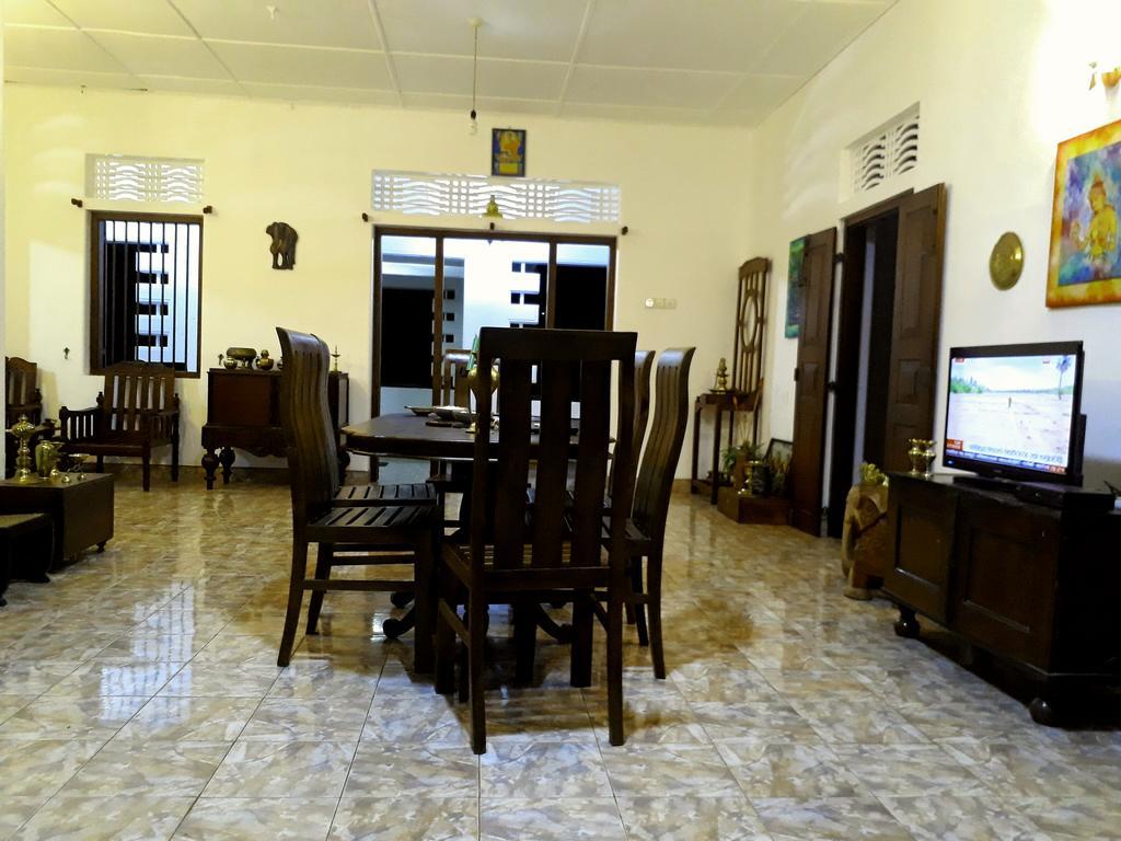 Cinnamon Estate Villa マータラ エクステリア 写真